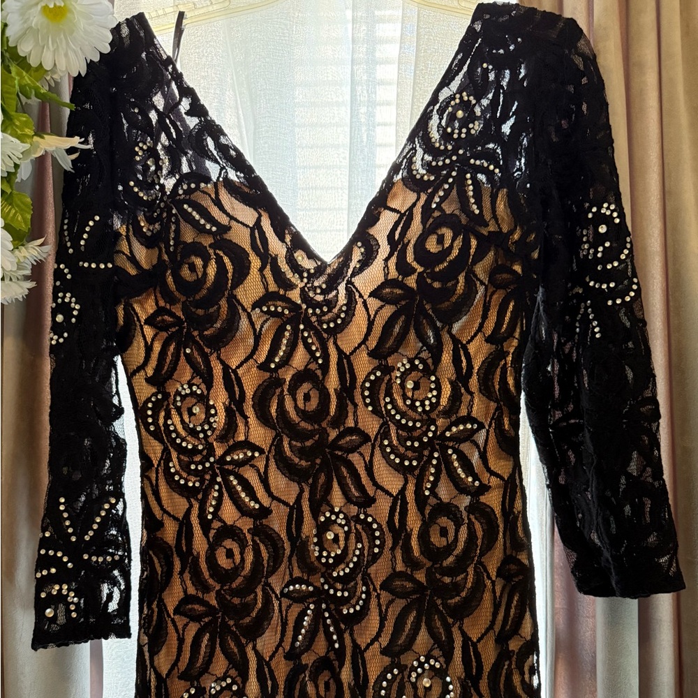 Aspeed Black Rhinestone Floral Lace Long Sleeve Gown ✨Elegant Evening, Cocktail.